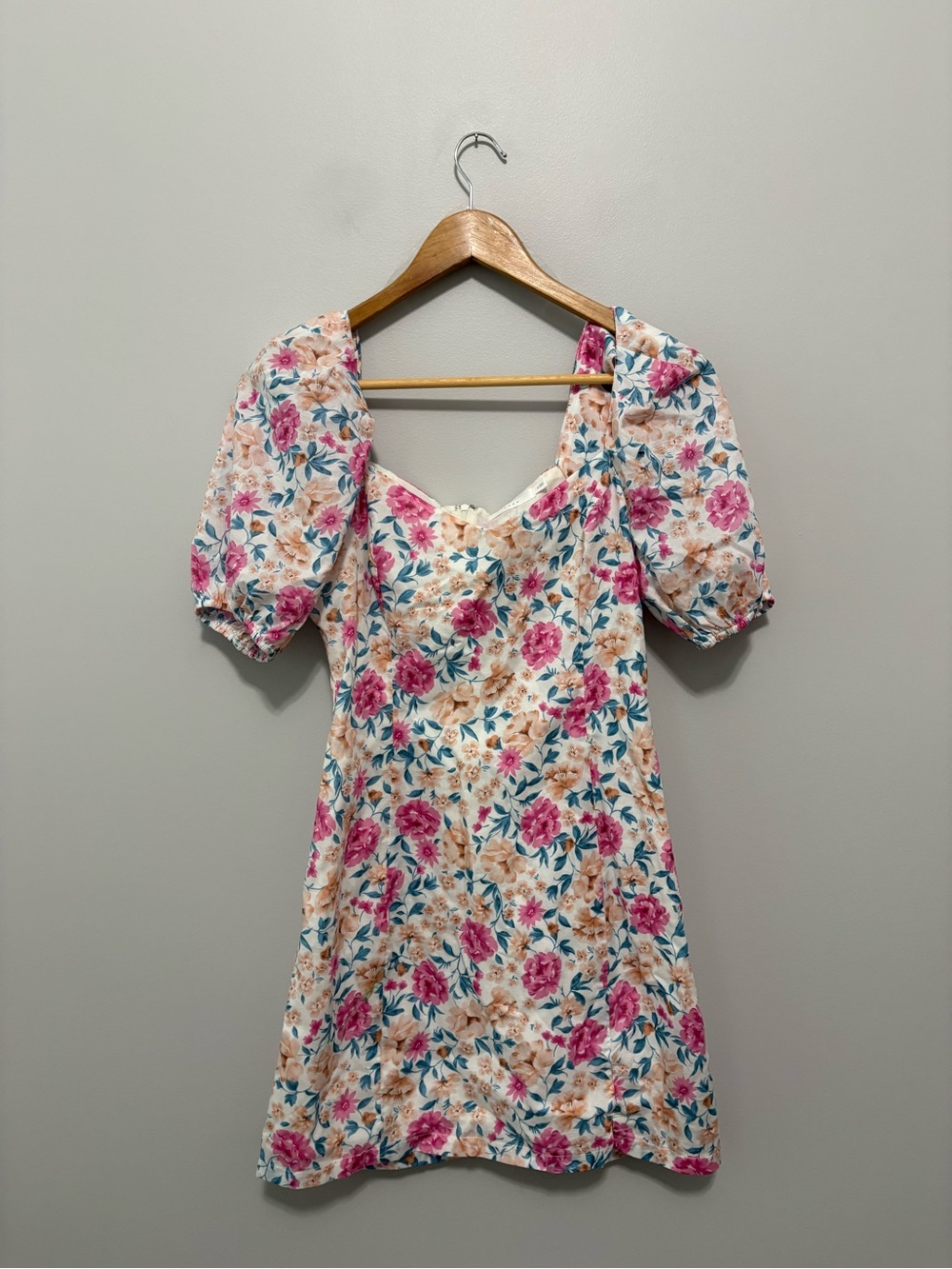 Flirty Floral Cotton Puff-Sleeve Mini Dress